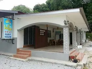 Seaside Guest House Λανγκάουι